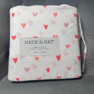 Nate & Nat Valentines queen Sheet Set Red And‎ Pink Hearts Love NWT